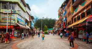 Mall Road Manali