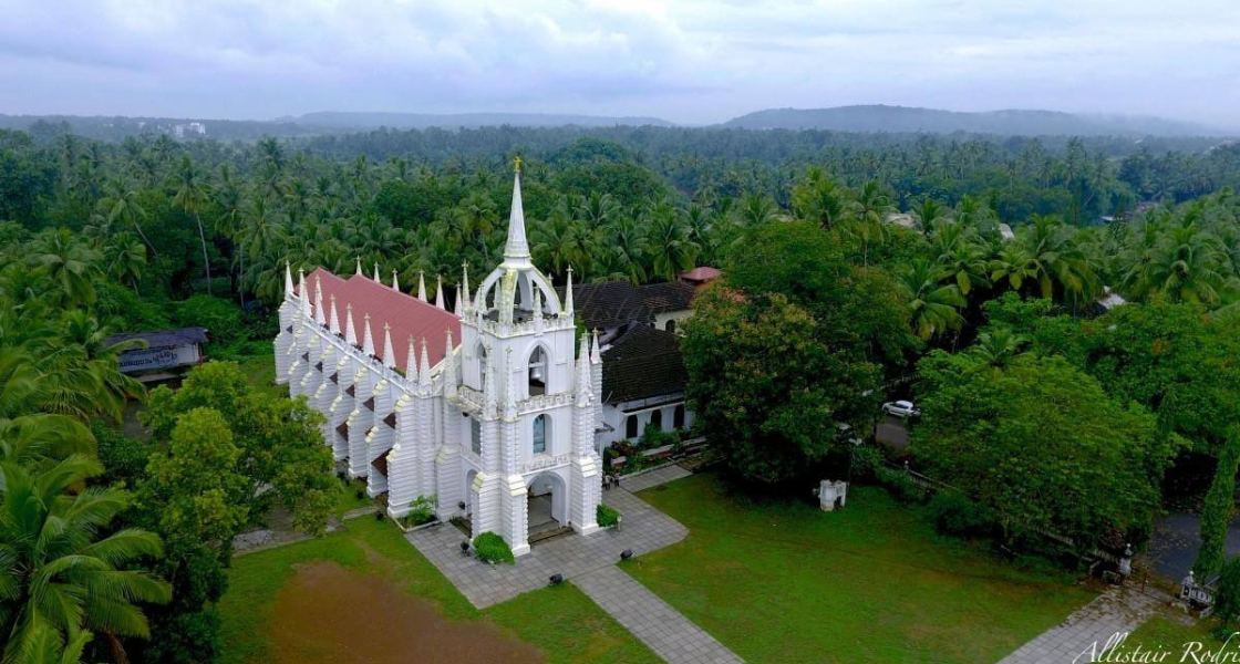 Places to Visit Near Saligao: Best Beaches, Attractions & Day Trips